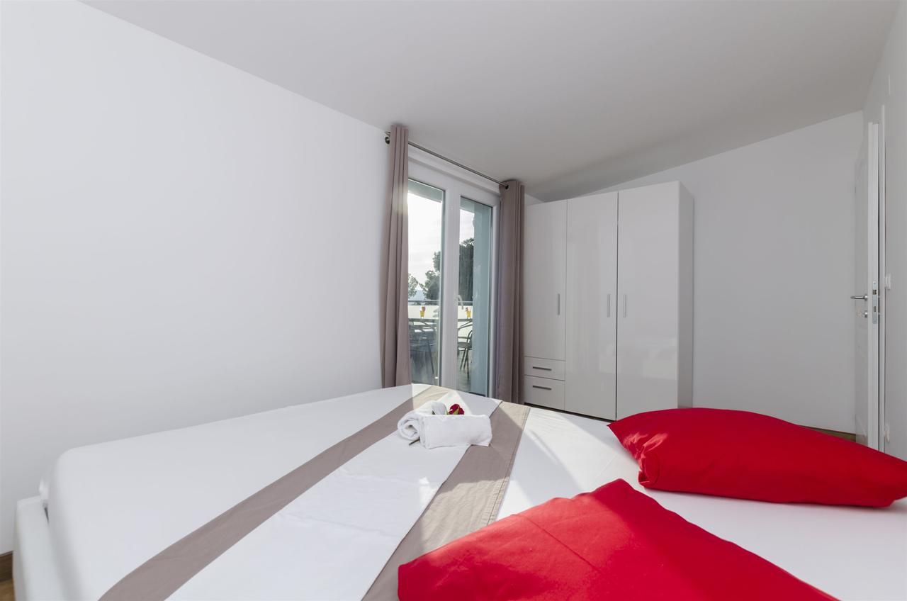Apartments Lorenzo Локва-Рогозниця Екстер'єр фото